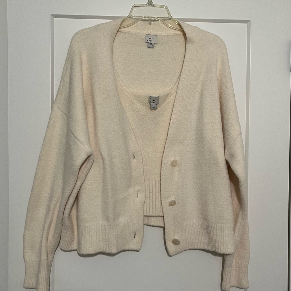 Tank top/Cardigan sweater set